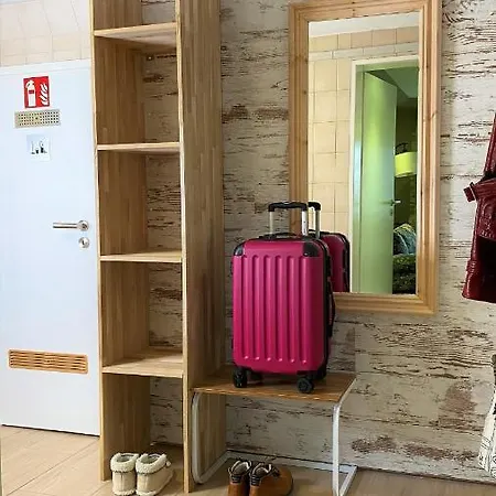Apartment Kassel Souterrain In Stadtnähe Mit 2 Bädern Und Ev Lademöglichkeit Niestetal