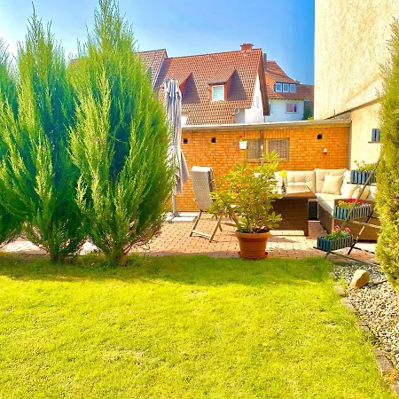 Kassel Souterrain In Stadtnaehe Mit 2 Baedern Und Ev Lademoeglichkeit アパート *