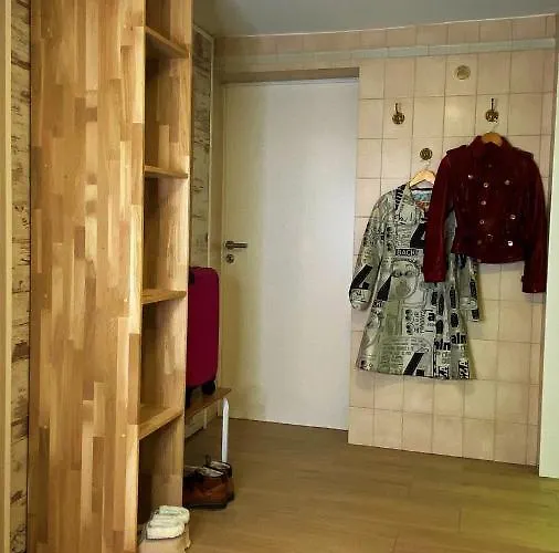 Apartamento Kassel Souterrain In Stadtnaehe Mit 2 Baedern Und Ev Lademoeglichkeit *