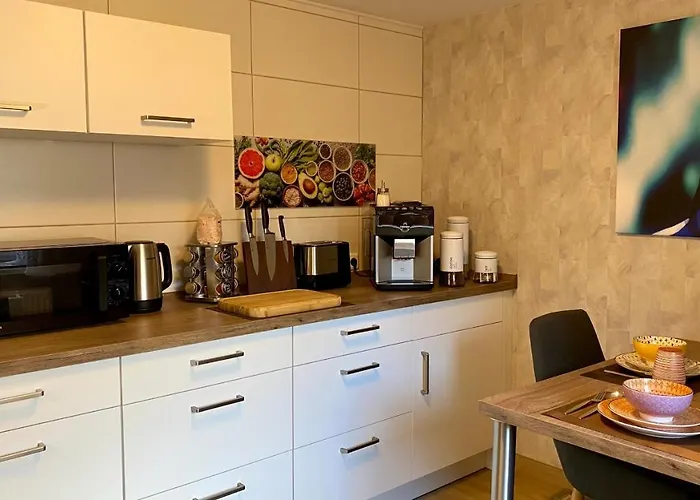 Kassel Souterrain In Stadtnaehe Mit 2 Baedern Und Ev Lademoeglichkeit