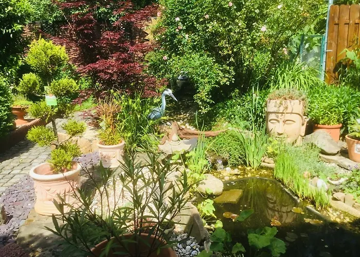 Kassel Souterrain In Stadtnaehe Mit 2 Baedern Und Ev Lademoeglichkeit דירה