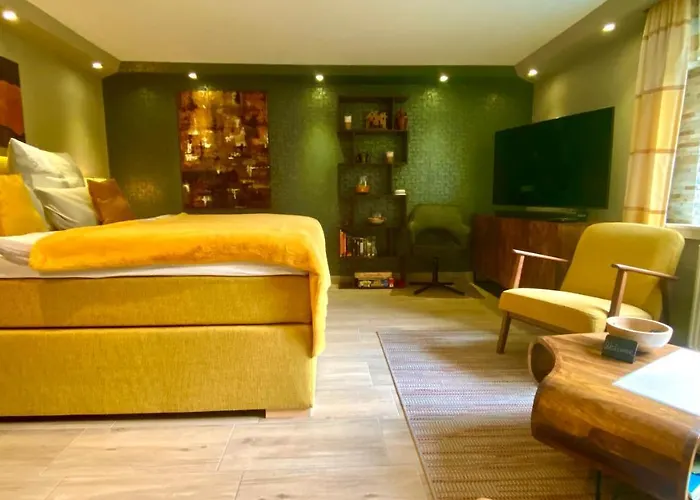 Kassel Souterrain In Stadtnaehe Mit 2 Baedern Und Ev Lademoeglichkeit *